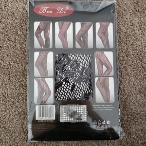 fishnet pantyhose